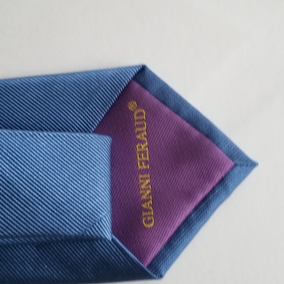 Tie with handkerchief, sock, key ring - Picture 8 of 10